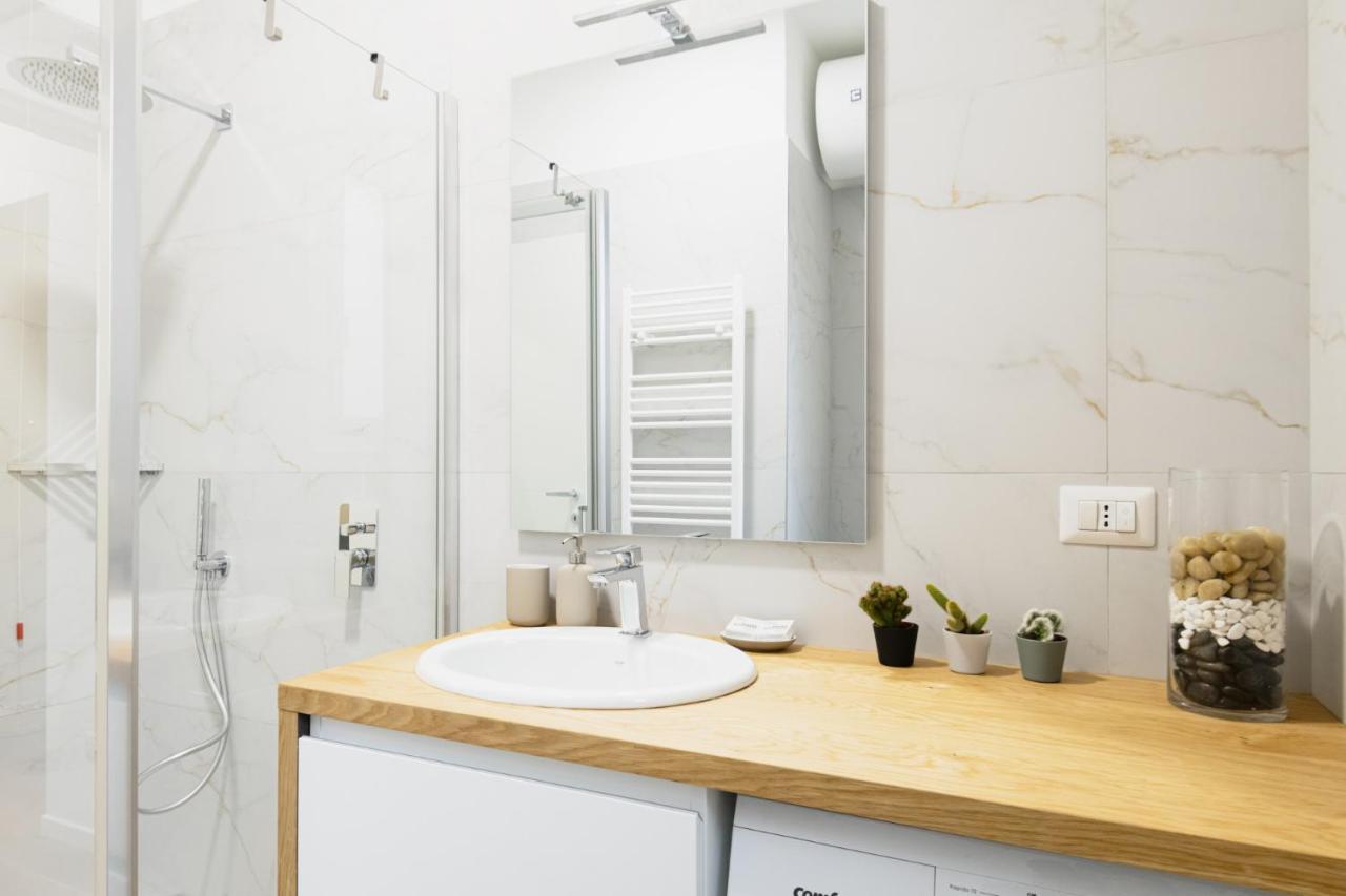 Appartamento Easylife - Oasi Chic Pochi Passi Dai Navigli Milano Esterno foto